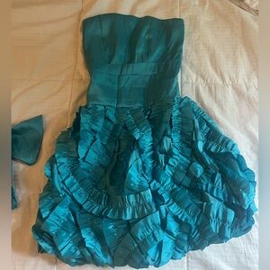 Elegant Teal Strapless Dress